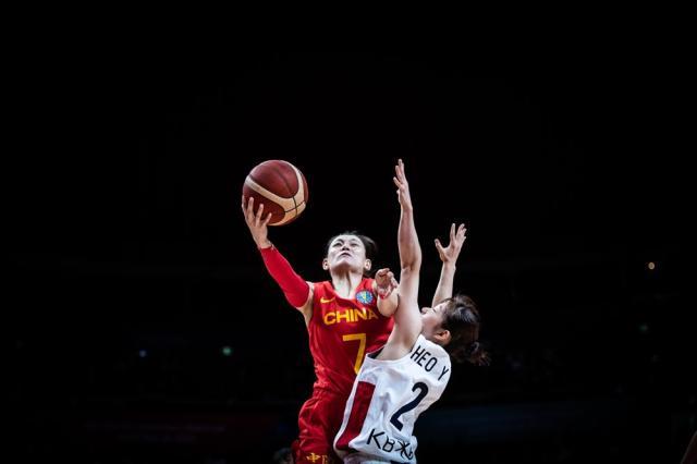 完美电竞-63分大胜韩国！中国女篮喜迎开门红&amp;创造新纪录