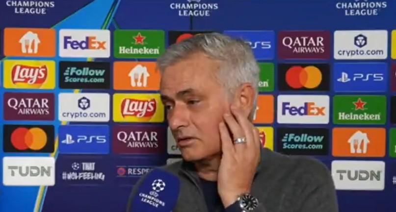 完美世界电竞官网下载-穆里尼奥：战胜皇马意义重大，我们在光明球场书写了更多历史